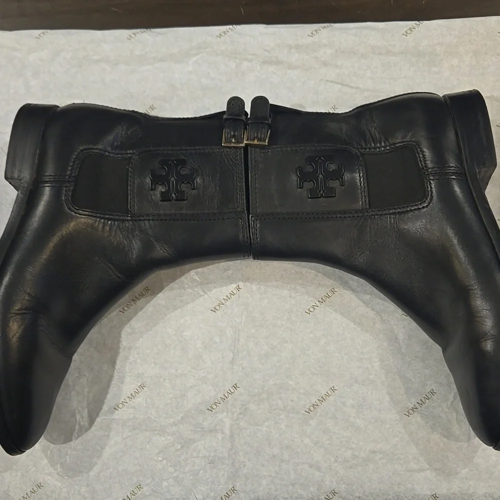 Tory Burch Wyatt Bootie Size 7M - Picture 9 of 10